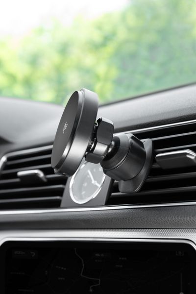 Стойка с безжично зареждане Proove Car Mount With Wireless Charger Light Circle Qi2 15W, Black