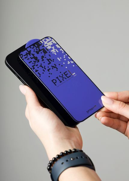 Стъклен протектор Proove Pixel iPhone 17 Pro, Black